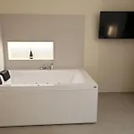 Dr Luxury *